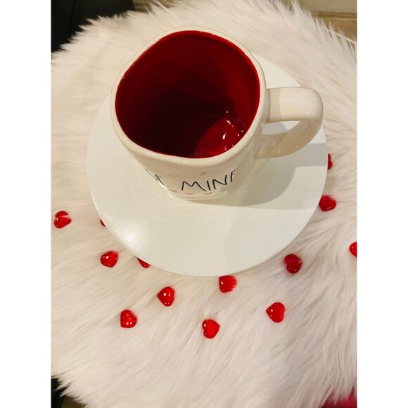 New! Rae Dunn Valentines Mug Be Mine - Picture 2 of 2